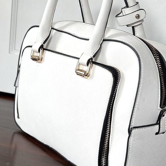 🤍 White Zara Bag IN PERFECT CONDITION! - Picture 9 of 13